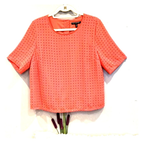 Banana Republic Tops - Banana Republic eyelet NWOT top Med Petite